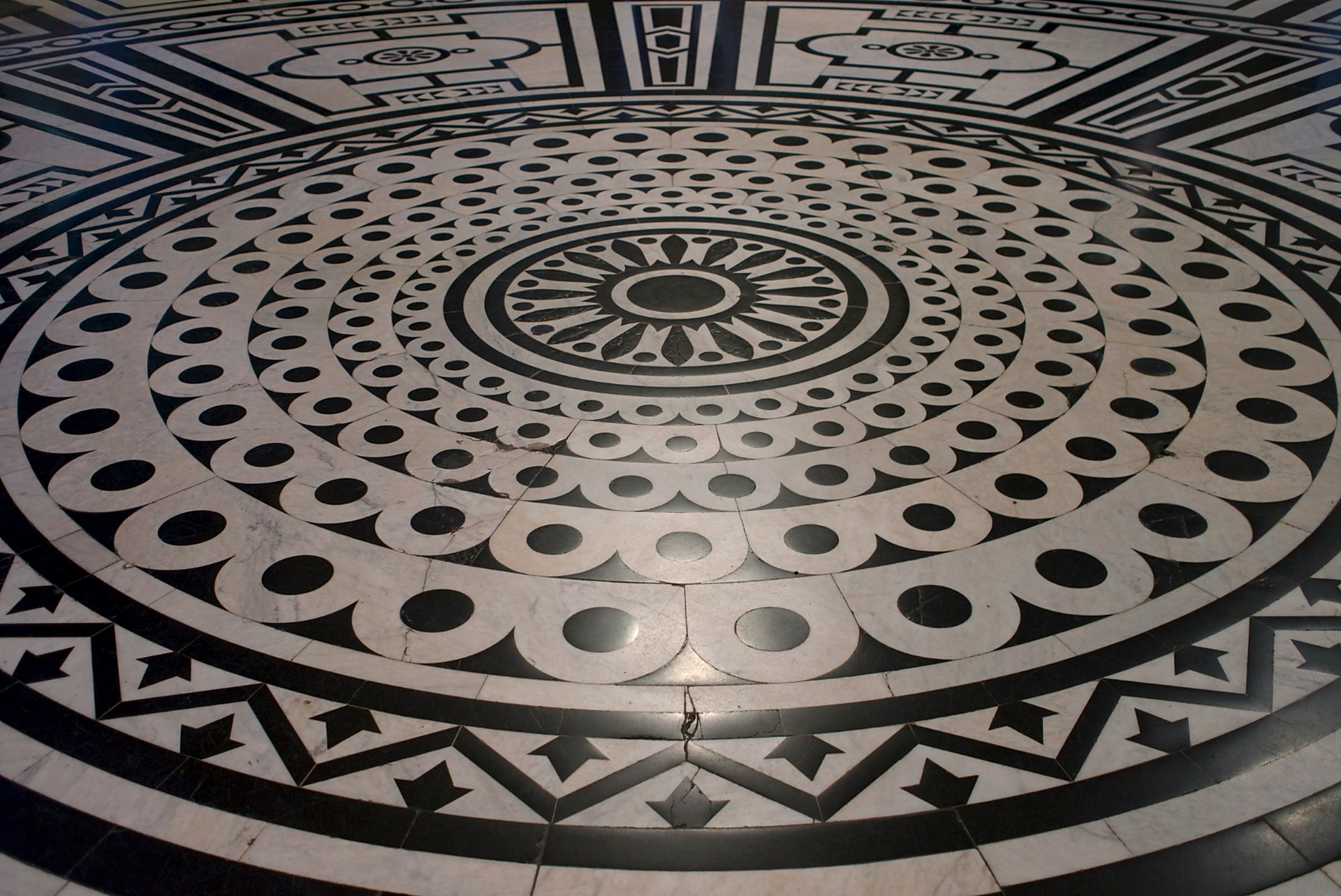 Arnautu Keramik — Basel Switzerland